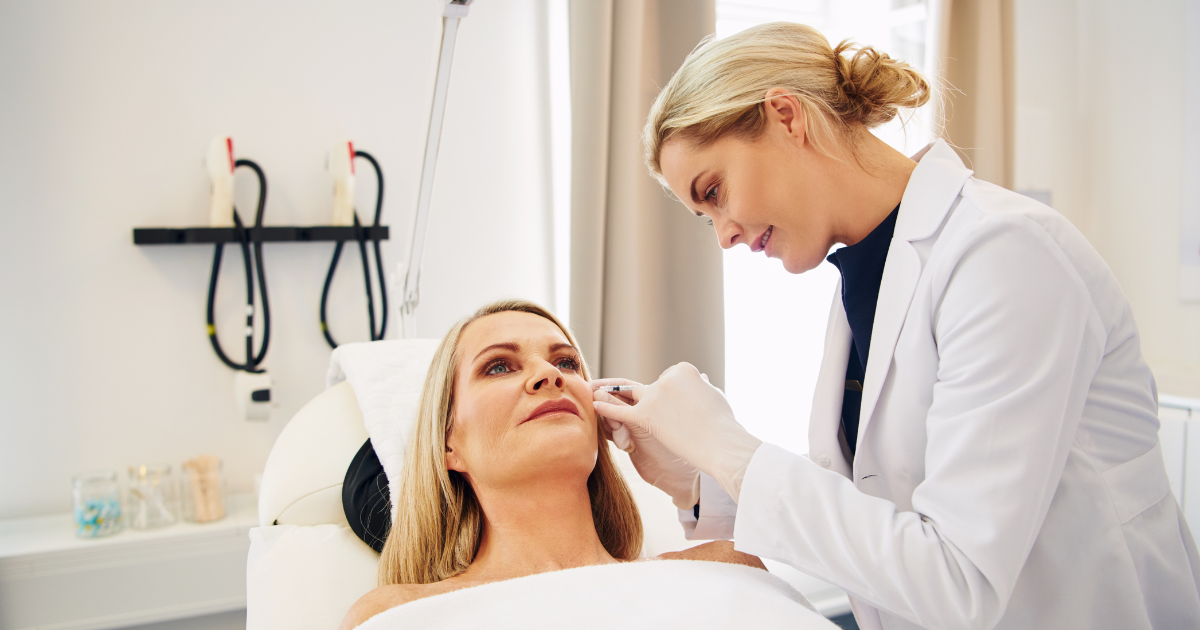 Oferty pracy dla dermatologów. Jak zdobyć wymarzoną posadę specjalisty?