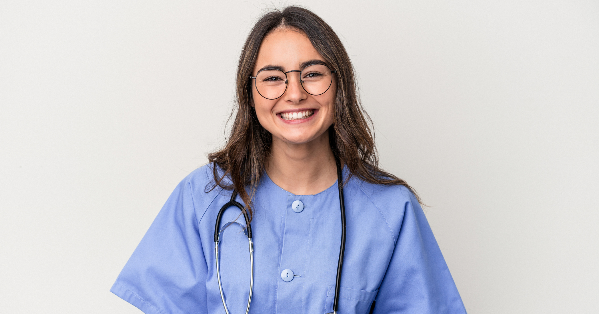 Jak znaleźć dobrą pracę jako pielęgniarka? Poradnik dla kandydatów