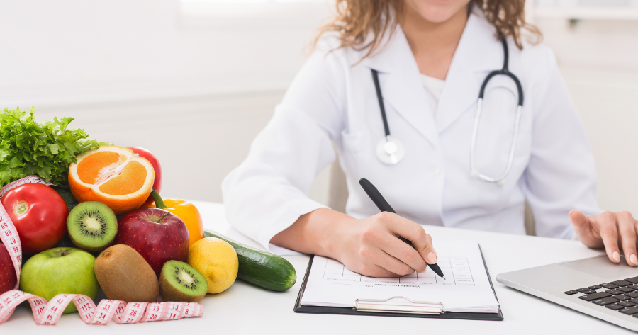 Praca dla dietetyków klinicznych: jak budować karierę w medycynie?