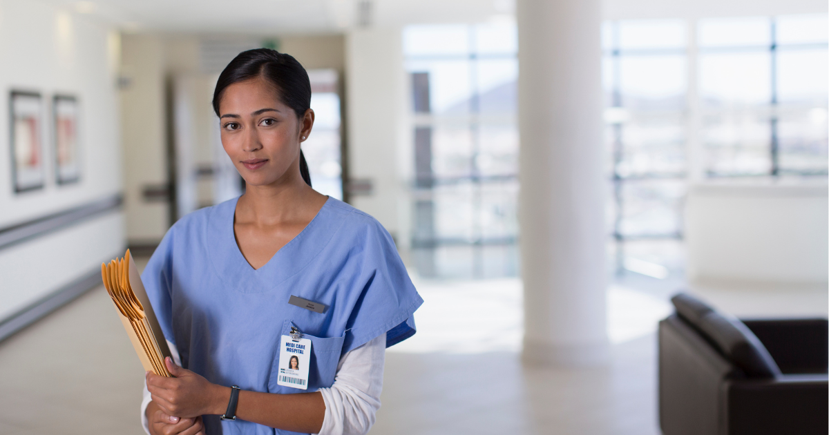 Praca pielęgniarki w szpitalu. Wyzwania oraz możliwości zawodowe